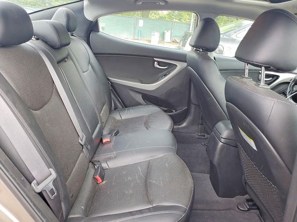 2015 HYUNDAI ELANTRA