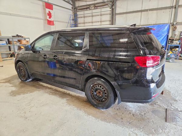2021 KIA SEDONA LX, EX
