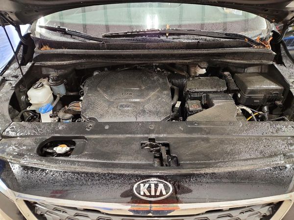 2021 KIA SEDONA LX, EX