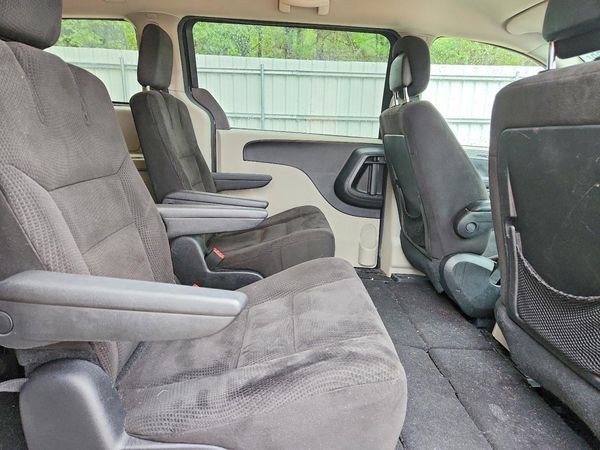 2014 DODGE GRAND CARAVAN SE
