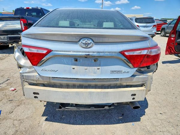 2016 TOYOTA CAMRY