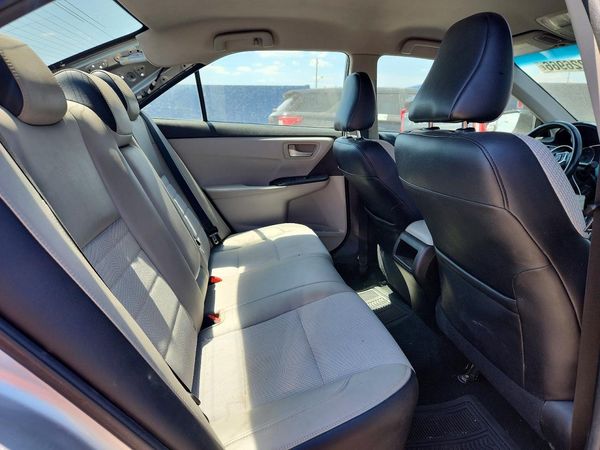 2016 TOYOTA CAMRY