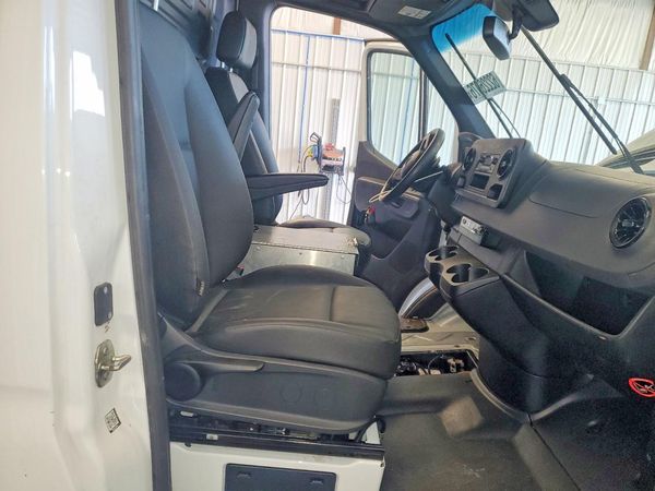 2023 MERCEDES-BENZ SPRINTER 907 (VS30)