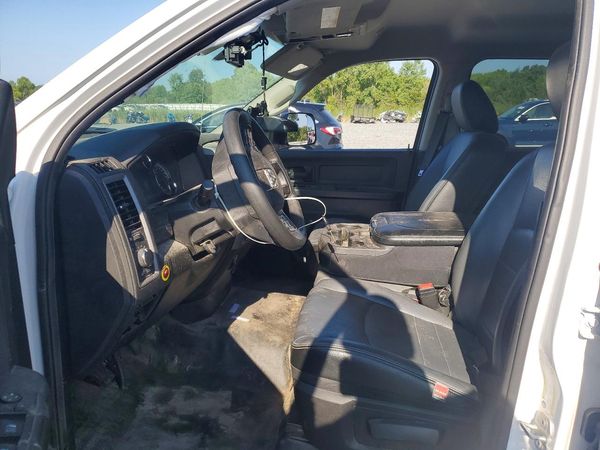 2024 RAM 1500 CLASSIC Tradesman