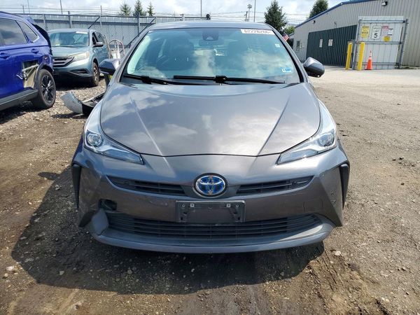 2022 TOYOTA PRIUS