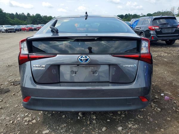2022 TOYOTA PRIUS
