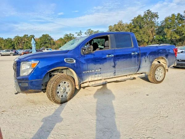 2021 NISSAN TITAN Crew Cab