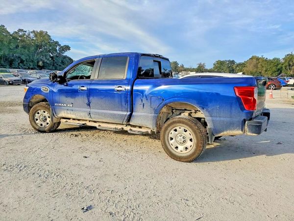 2021 NISSAN TITAN Crew Cab