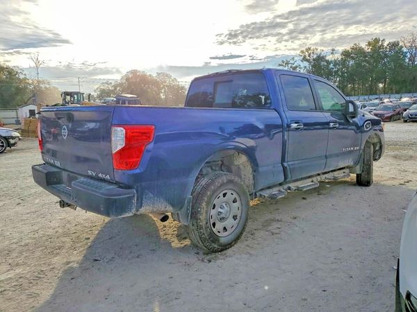 2021 NISSAN TITAN Crew Cab