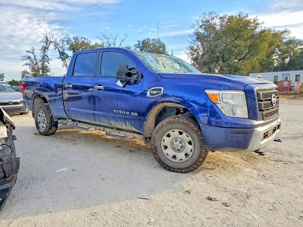 2021 NISSAN TITAN Crew Cab
