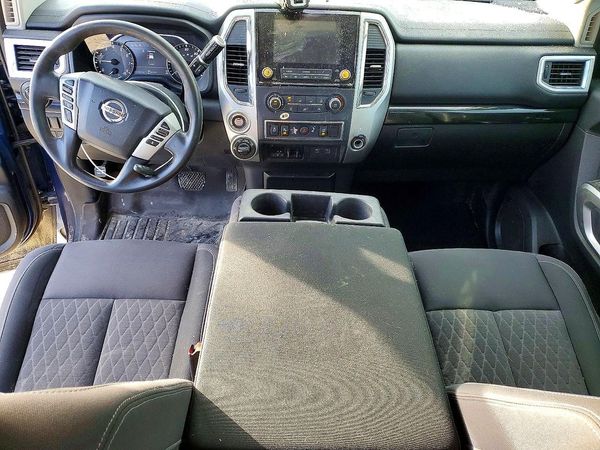 2021 NISSAN TITAN Crew Cab