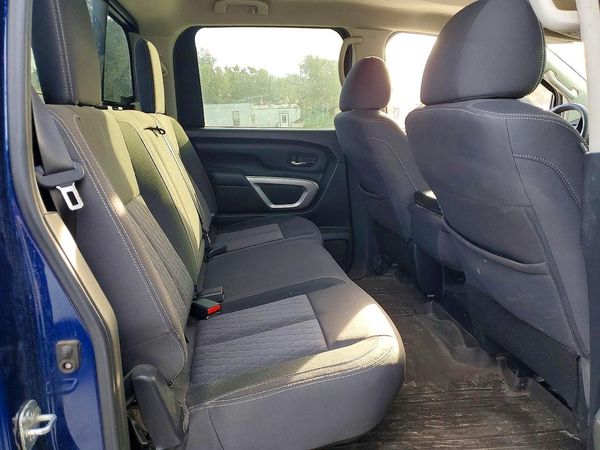 2021 NISSAN TITAN Crew Cab