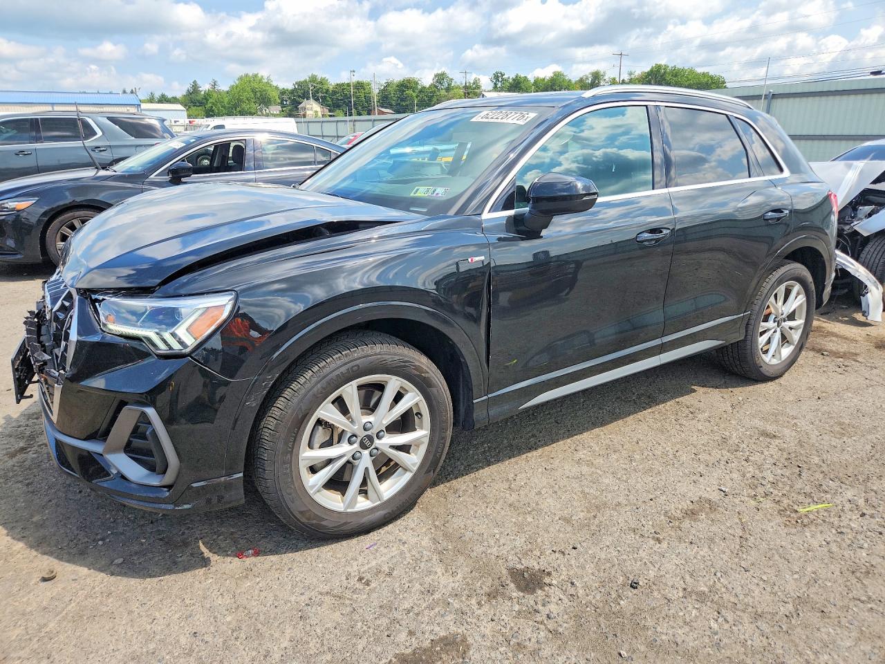 2024 AUDI Q3 S Line quattro Premium