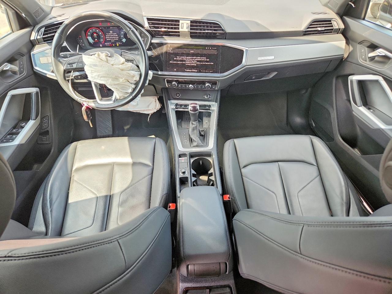 2024 AUDI Q3 S Line quattro Premium