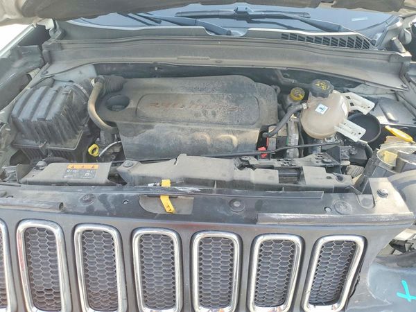 2017 JEEP RENEGADE LATITUDE 4X4