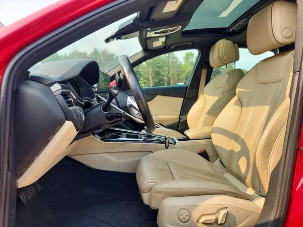 2021 AUDI A4 quattro Premium Plus