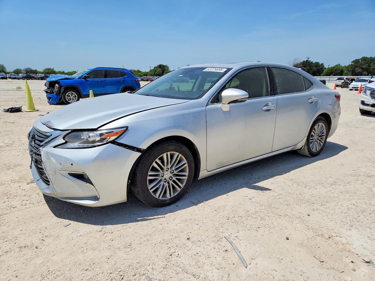 2016 LEXUS ES