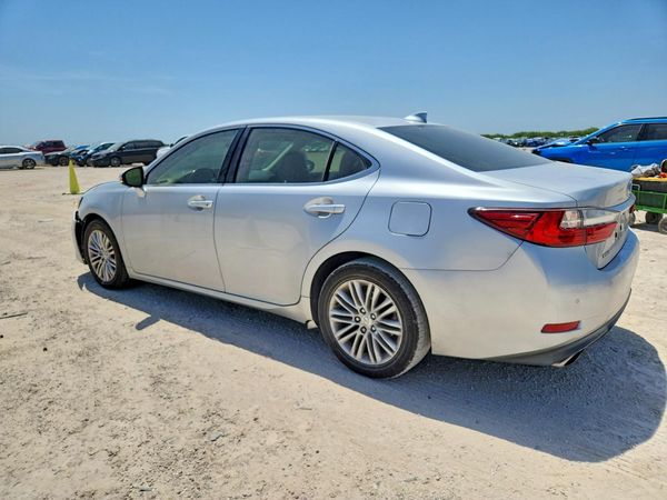 2016 LEXUS ES