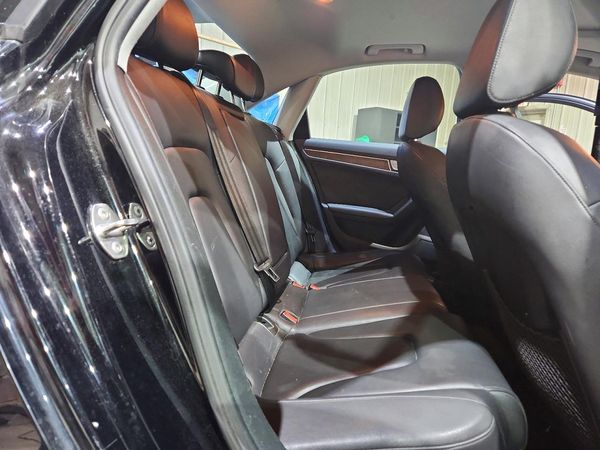 2014 AUDI A4 quattro Premium