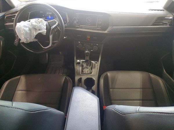 2023 VOLKSWAGEN JETTA SE w/ Sunroof