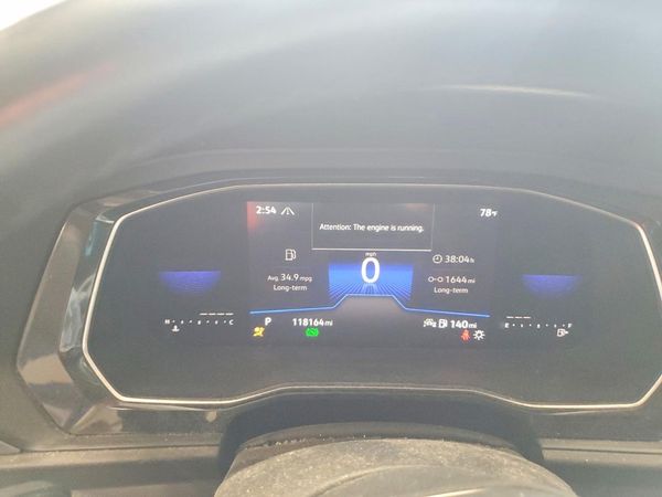 2023 VOLKSWAGEN JETTA SE w/ Sunroof