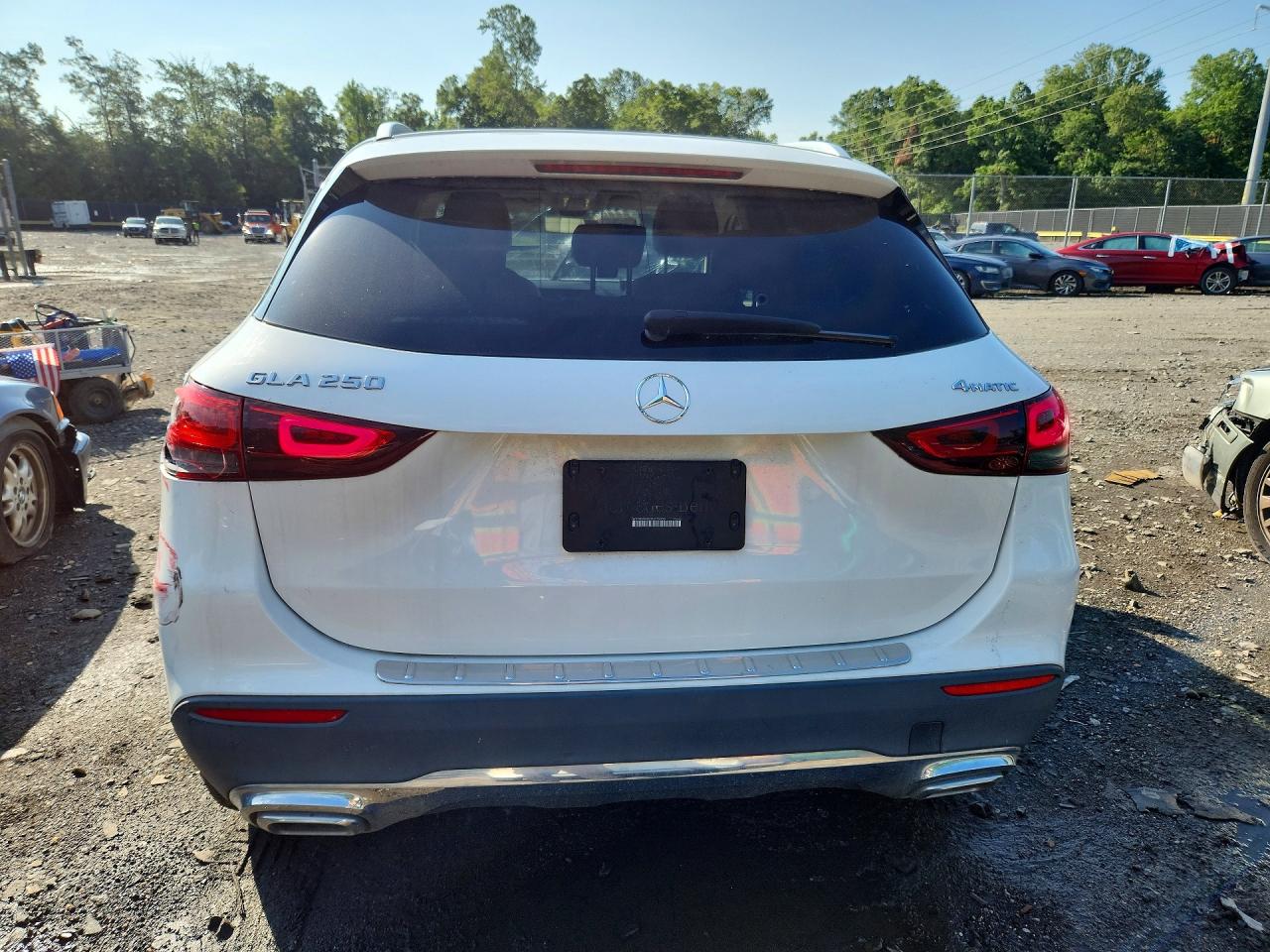 2021 MERCEDES-BENZ GLA