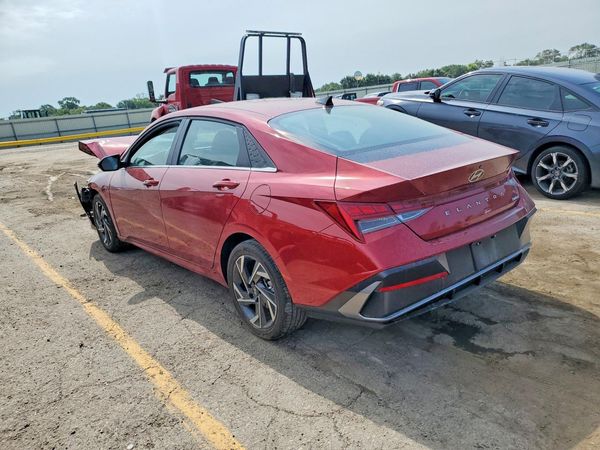 2025 HYUNDAI ELANTRA Limited