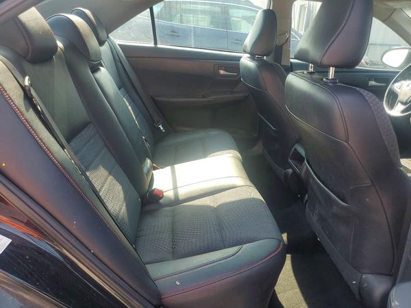 2015 TOYOTA CAMRY