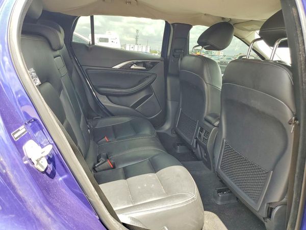 2017 INFINITI QX30