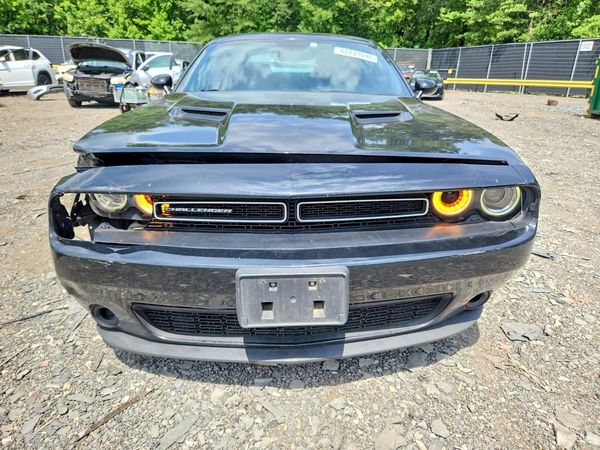 2015 DODGE CHALLENGER SXT