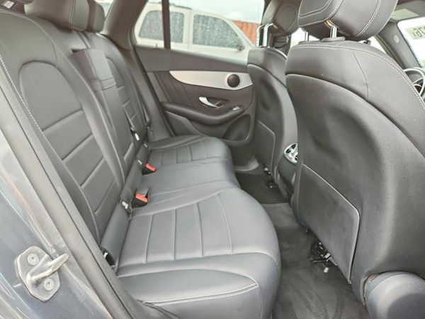 2019 MERCEDES-BENZ GLC GLC 300-4M