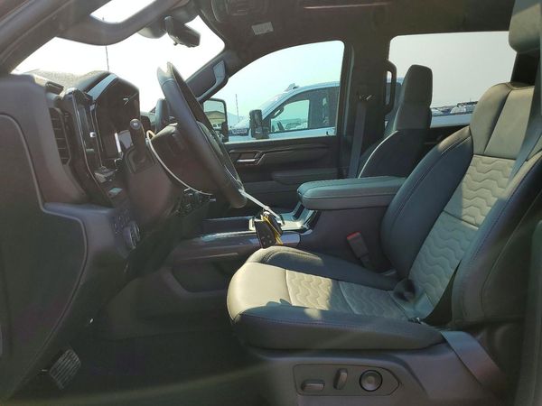 2026 CHEVROLET SILVERADO ZR2
