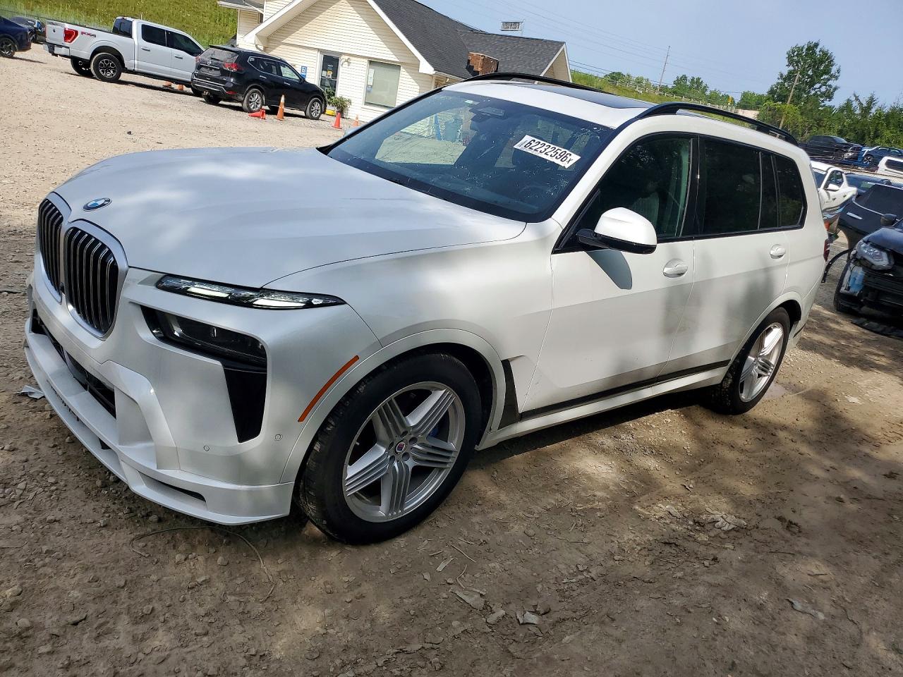 2025 BMW X7 Alpina XB7