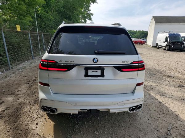 2025 BMW X7 Alpina XB7