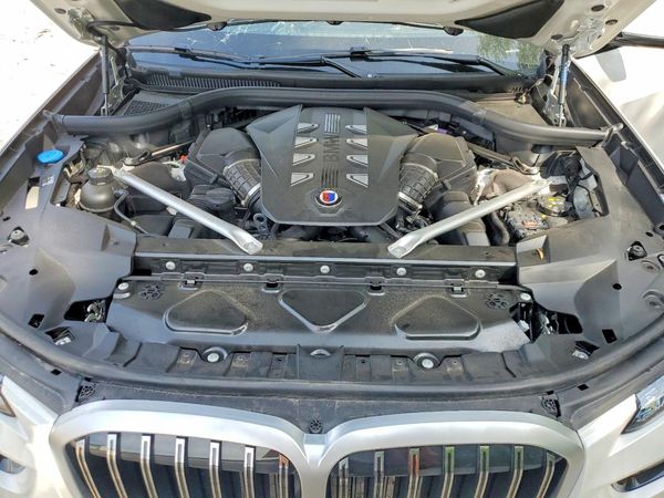 2025 BMW X7 Alpina XB7