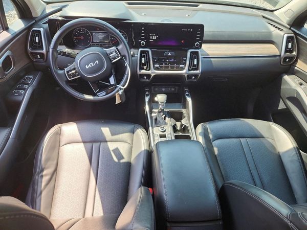 2023 KIA SORENTO EX