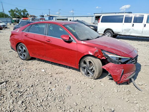2022 HYUNDAI ELANTRA SEL w/ Premium Pkg