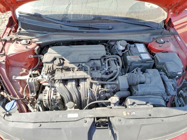 2022 HYUNDAI ELANTRA SEL w/ Premium Pkg