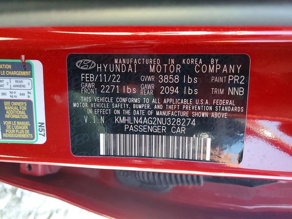 2022 HYUNDAI ELANTRA SEL w/ Premium Pkg