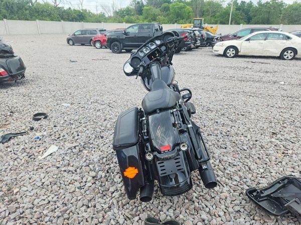 2022 HARLEY-DAVIDSON FL