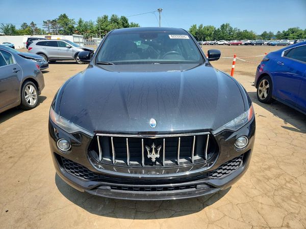 2020 MASERATI LEVANTE