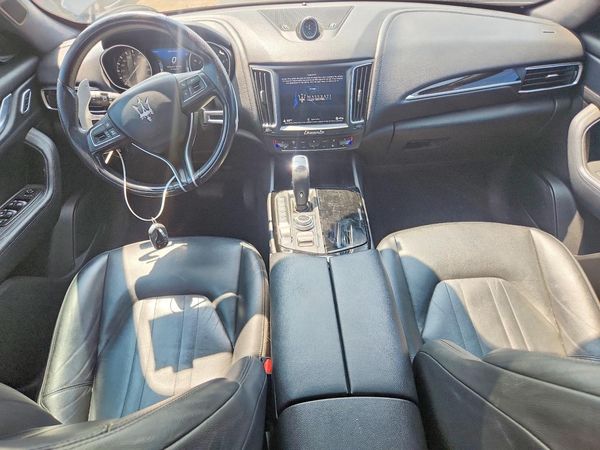 2020 MASERATI LEVANTE