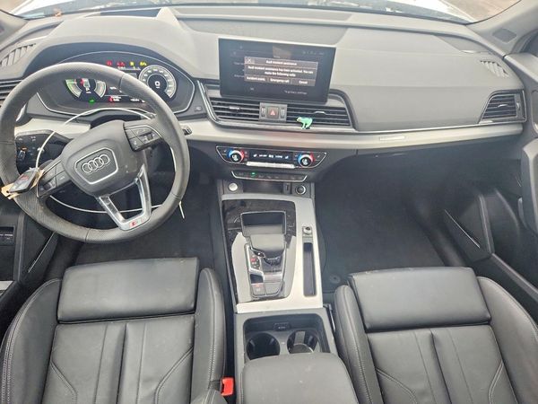2025 AUDI Q5 E S Line quattro Prestige