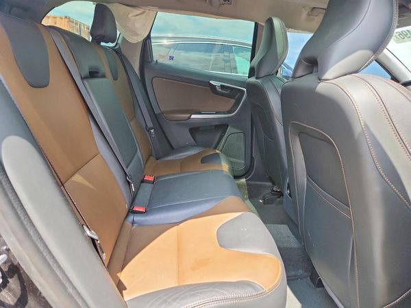 2017 VOLVO XC60 Dynamic