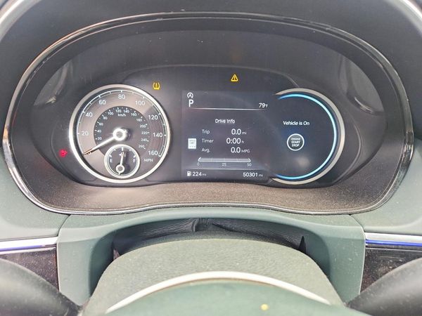 2022 GENESIS GV70
