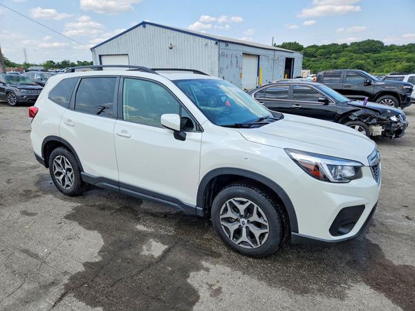 2019 SUBARU FORESTER