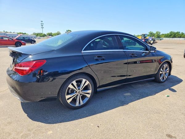 2019 MERCEDES-BENZ CLA
