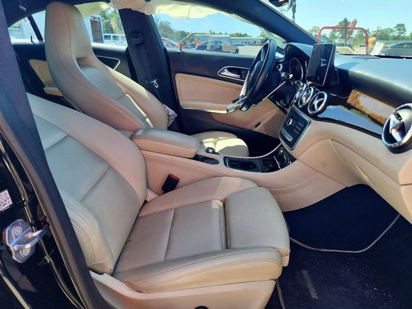2019 MERCEDES-BENZ CLA