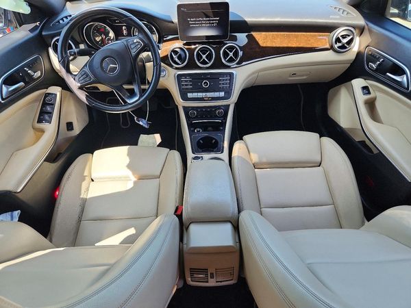 2019 MERCEDES-BENZ CLA
