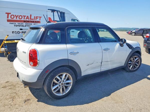 2014 MINI COOPER